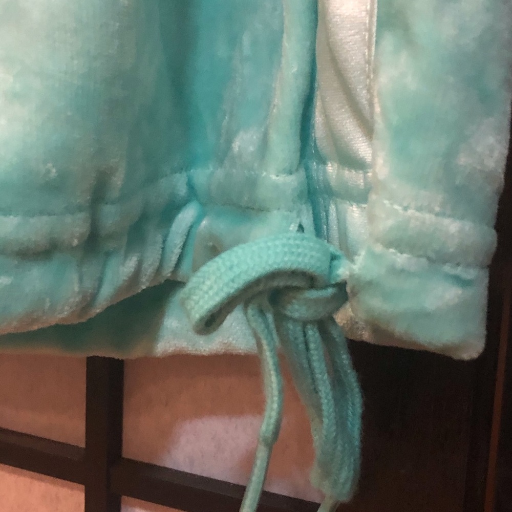 J LO sweatpants - Picture 4 of 13